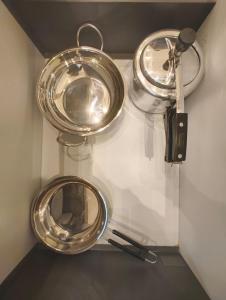 Cozy Luxe 2BHK Premium Flat with Kitchen , Inverter, Snacks & OTT