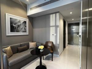 Cozy Studio in Damac Maison Privé with Pool and Gym