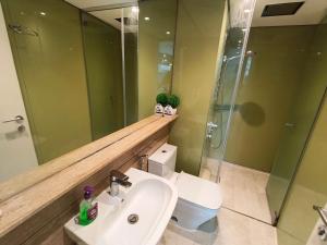 Sky Suites KLCC Luxury Apartment near Twin Tower