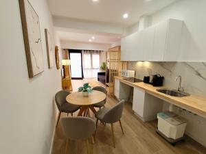Travel Habitat Marina & Coast Loft