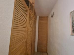 Monteure- Einzimmer-Apartments EG