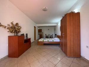 SS Pearl Apartment 1