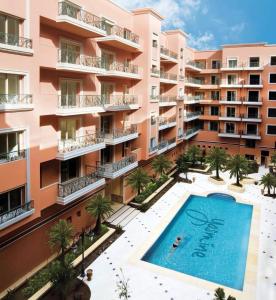 Apartment with swimming pool in the heart of Marrakech