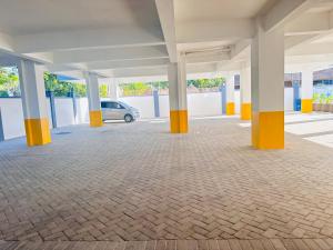 Executive 1BR Behind Citymall