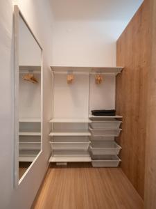 Calm&Chic Suite Near Main Train Station