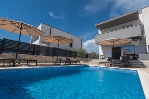 Villa DAKANI