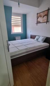 Aerodrom District 1-Bed Apt Sleeps 2 with Parking
