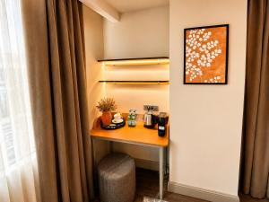 The Six Karakoy