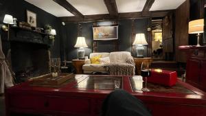 The Old Thatch - Hennock