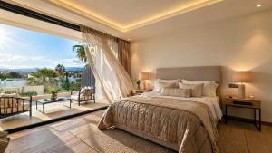 Villa Altos Puente Romano Private Pool Rooftop Jacuzzi Gym
