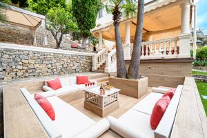 Le Palme - Exclusive Garden Retreat & Parking