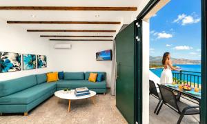 Istron Homes
