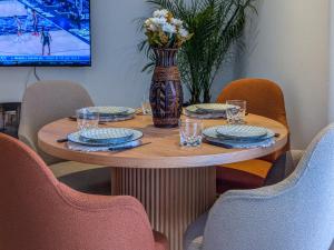 Modern & Stylish Premium, 5 min by foot to TGV Agdal, Tram station & Corniche