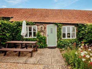 Milkmaids Cottage - Ukc3951