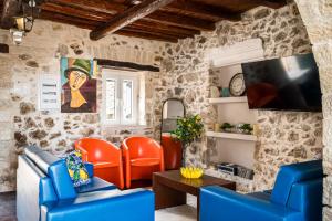 Art House with Seaview & Jacuzzi by Konnect
