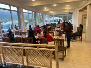 gulmarg peak view resort
