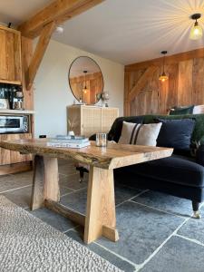 Luxury Woodland Retreat near Lyme Regis with outdoor copper bath tub