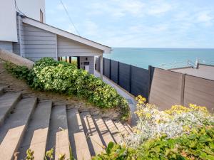 Beachbreak - Uk42996