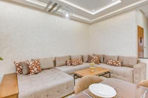 Central & Elegant Apartment near Café Blanco Fez