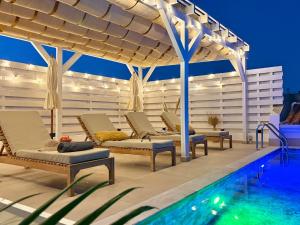 The Sanctuary - Private Rooftop Pool Penthouse by Nomads