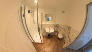 Spacious 4-bedroom apartment for 8 people