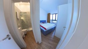 Spacious 4-bedroom apartment for 8 people