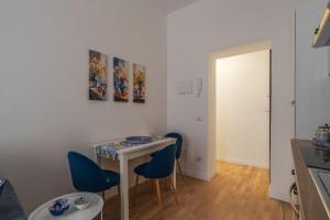 GuestHost - Roma Termini Comfy Blue Apartment