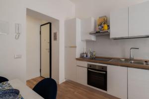 GuestHost - Roma Termini Comfy Blue Apartment
