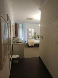 Regal Residence MK