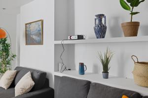 Barbican Apartments - Home Cinema Experience
