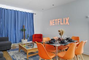 Barbican Apartments - Home Cinema Experience