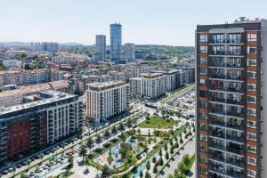 WF Pulse Riverview with Terrace and Free Parking
