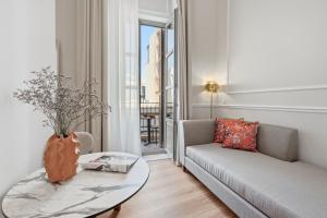 Hospi Living Empire Suites