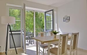 Sunset Apartments - duży i słoneczny balkon - parking - 400m od plaży - zielona okolica