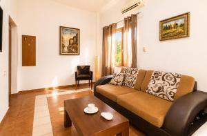 Tirana Grand Villa - Free Parking