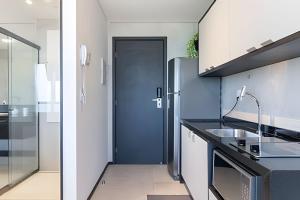 BHS Flat a beira mar 2203