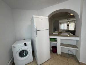 CASA TORRECILLA LINDA Adosado 2 Dormitorios a 50 metros de la Playa Torrecilla Nerja