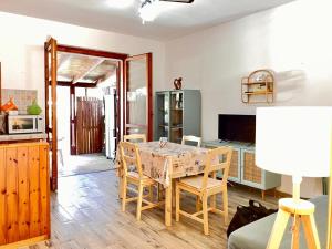 Casa con grande giardino vicino al mare