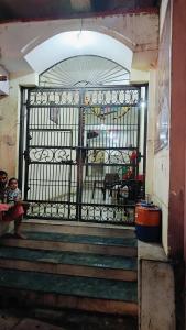 Bankey Bihari Spiritual Stay