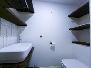 Historic Loft Near Canary Wharf - Pass the Keys