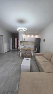 Tirent Apartment - Komuna e Parisit, Central 3