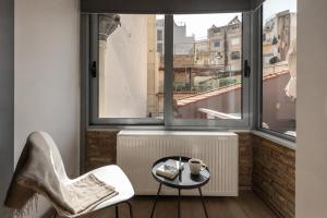 Contemporary Acropolis House