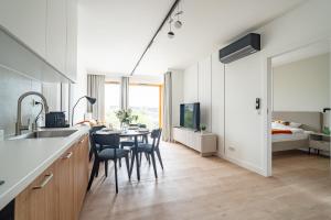 Portowa M1 - Vistula River nearby, Parking, Balcony - by Rentujemy