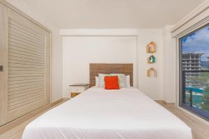 Olas del Mar Beachfront by Playa Caracol Resorts