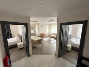 Berm Suites