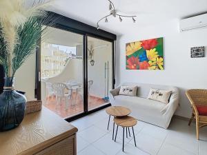Apartamento urb La Felicidad, 200 m de la playa