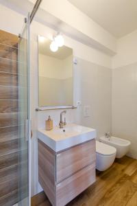 Stanza doppia bagno en suite metro M3