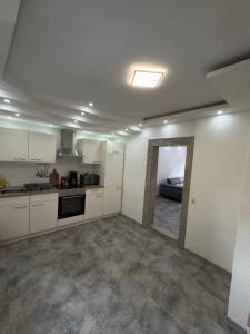 Casa Antić Große Moderne 50qm Wohnung direkt im Zentrum WLAN ist Kostenlos 1-4 Personen