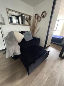 hermoso apto con balcon en Unicentro wifi cocina parqueadero
