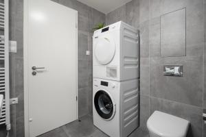 Viktoria Suite N7 with Garage & Terrace